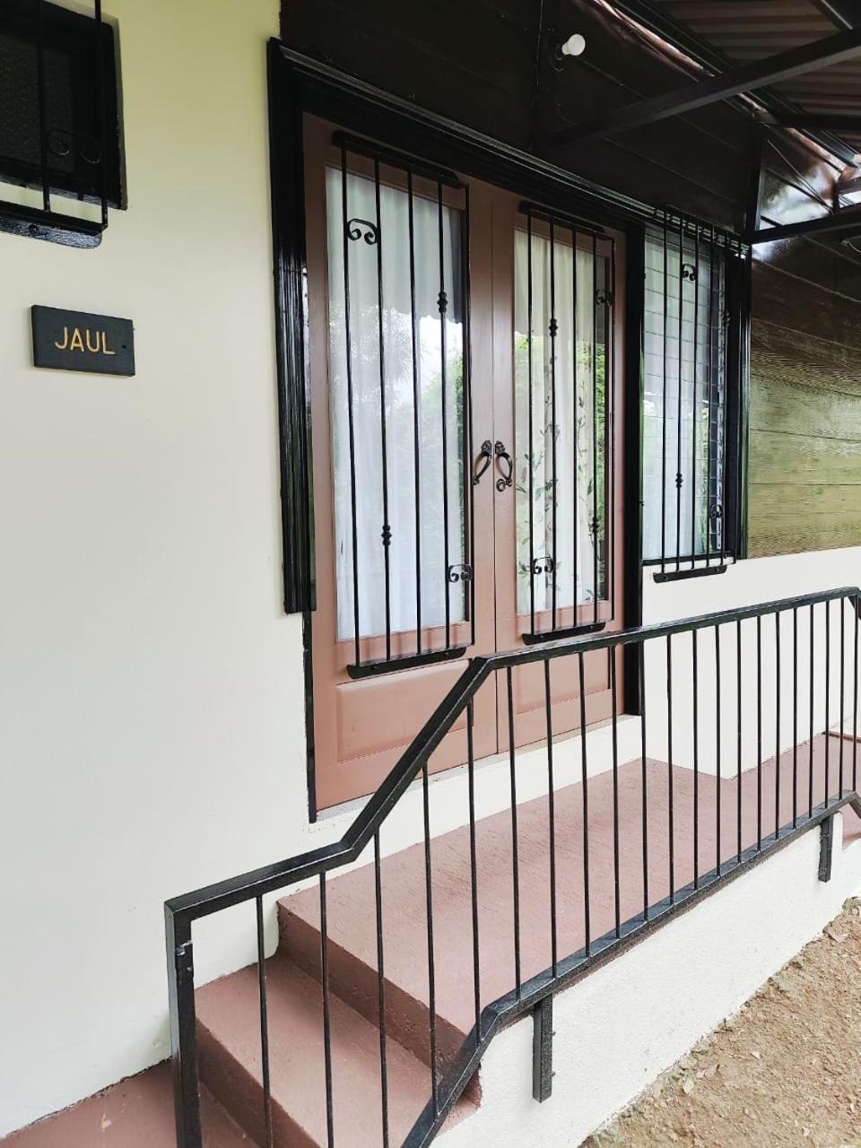 Quesada  Avita Lodge מראה חיצוני תמונה