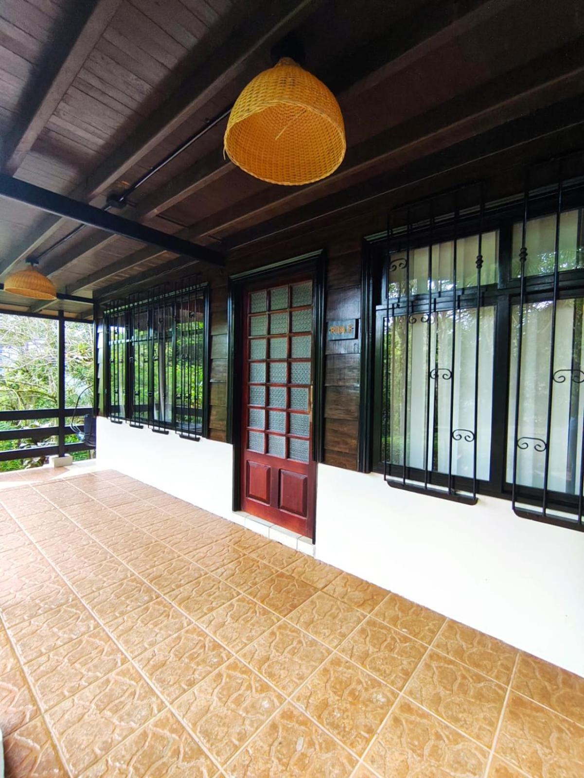 Quesada  Avita Lodge מראה חיצוני תמונה
